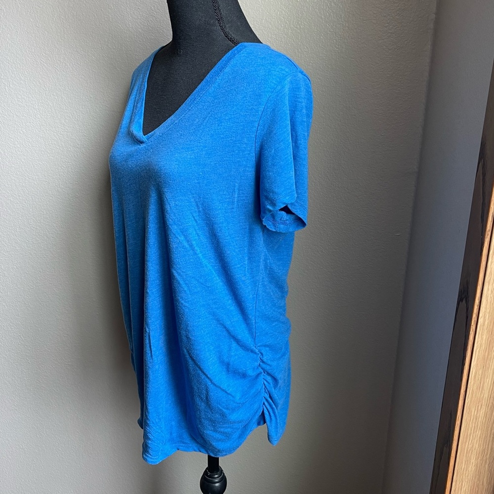 Athletic works blue Vneck ruched T-shirt - Picture 3 of 5